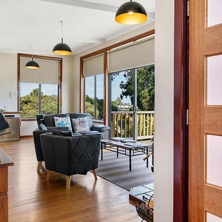 The Beach House- Private Jacuzzi And Wood Fire! Dover 외부 사진