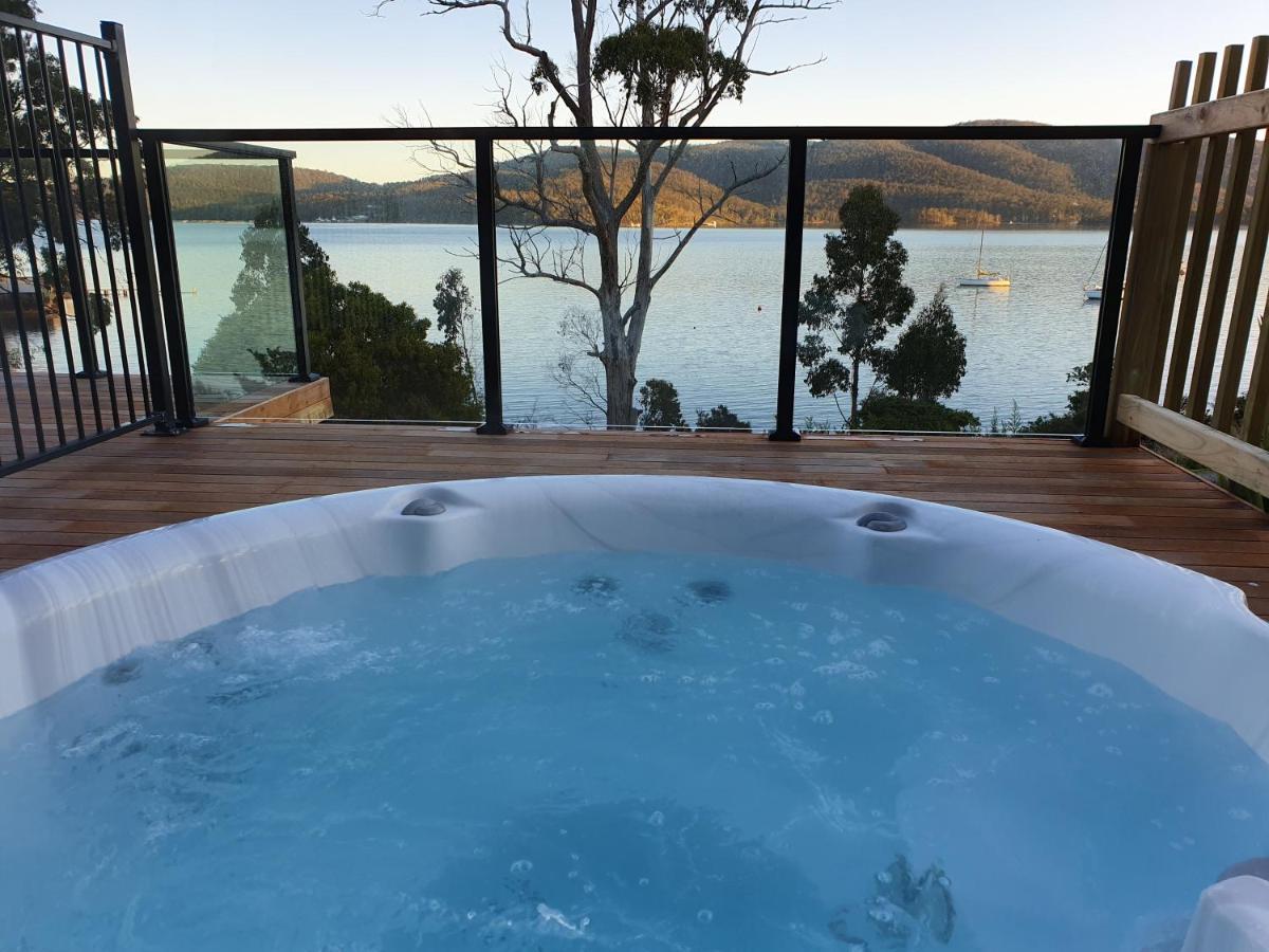 The Beach House- Private Jacuzzi And Wood Fire! Dover 외부 사진