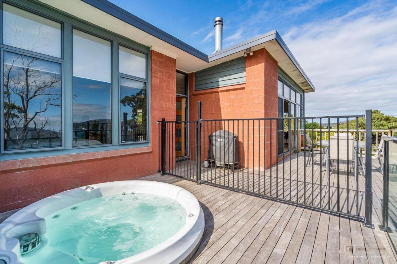 The Beach House- Private Jacuzzi And Wood Fire! Dover 외부 사진