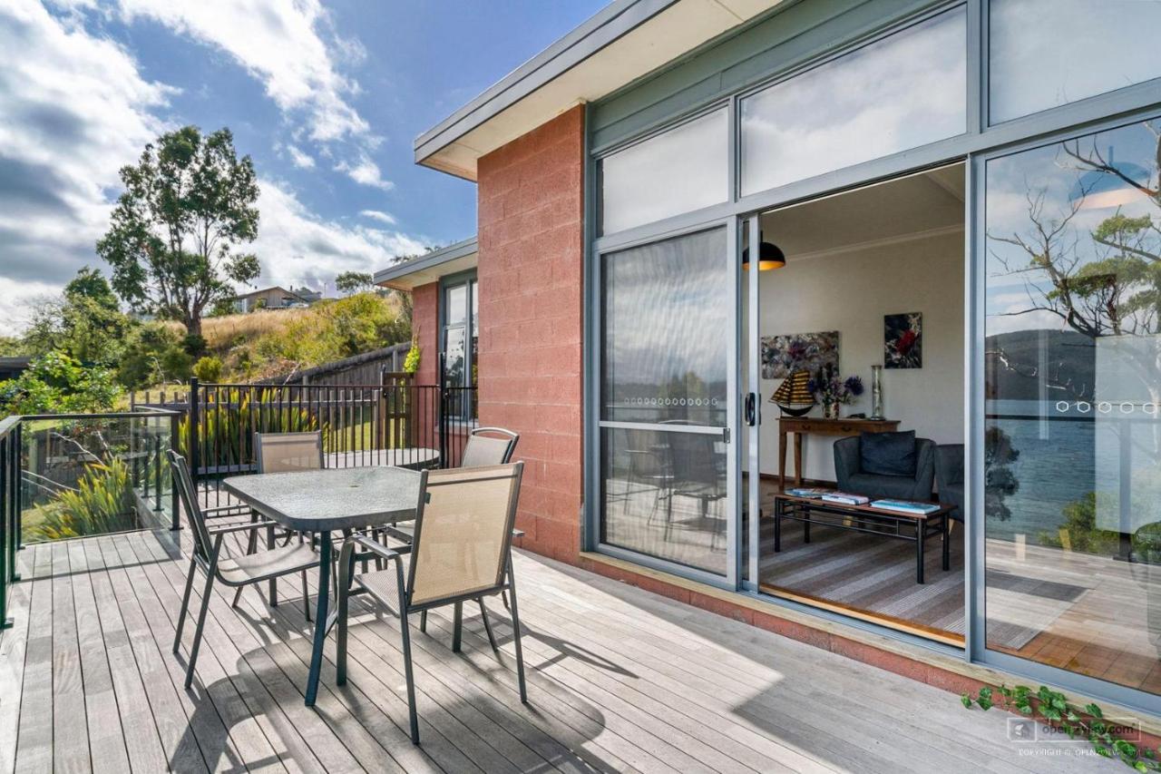 The Beach House- Private Jacuzzi And Wood Fire! Dover 외부 사진